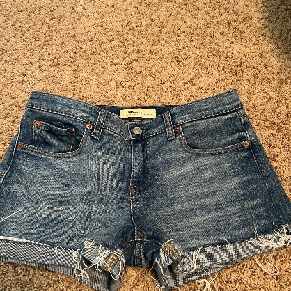 Gap jeans shorts size 27